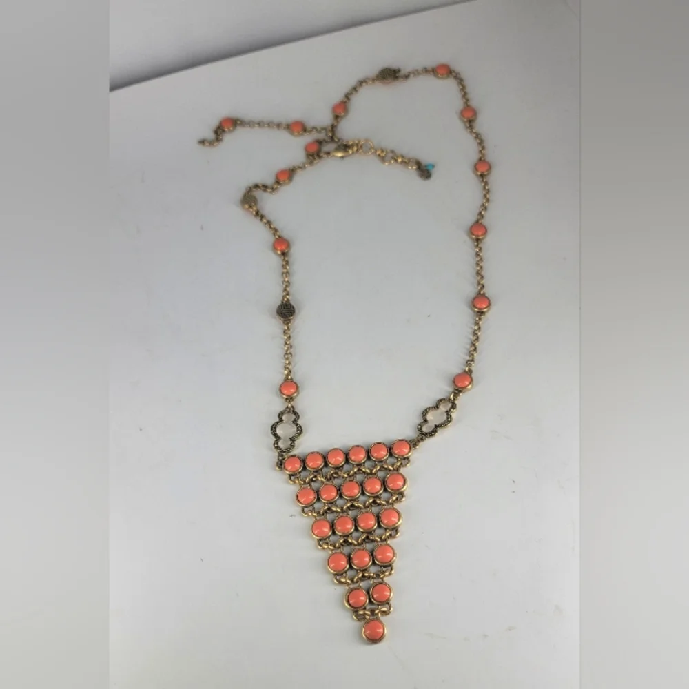 Lucky Brand Statement Necklace Gold Tone With Salmon Colored‎ Stones